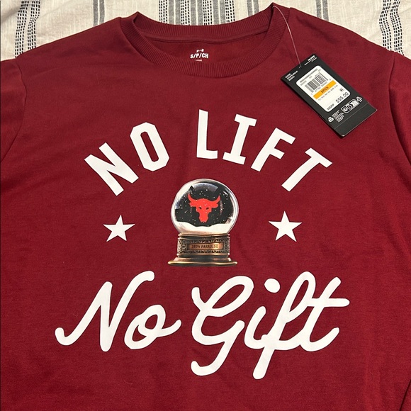 Under Armour Men's Small Project Rock Red One “No Lift No Gift” Sweater NWT - Picture 8 of 8